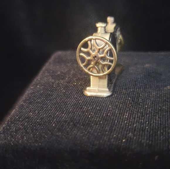 Key chains - Picture 3 of 6